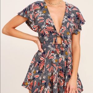 NWOT Lulu’s Romper